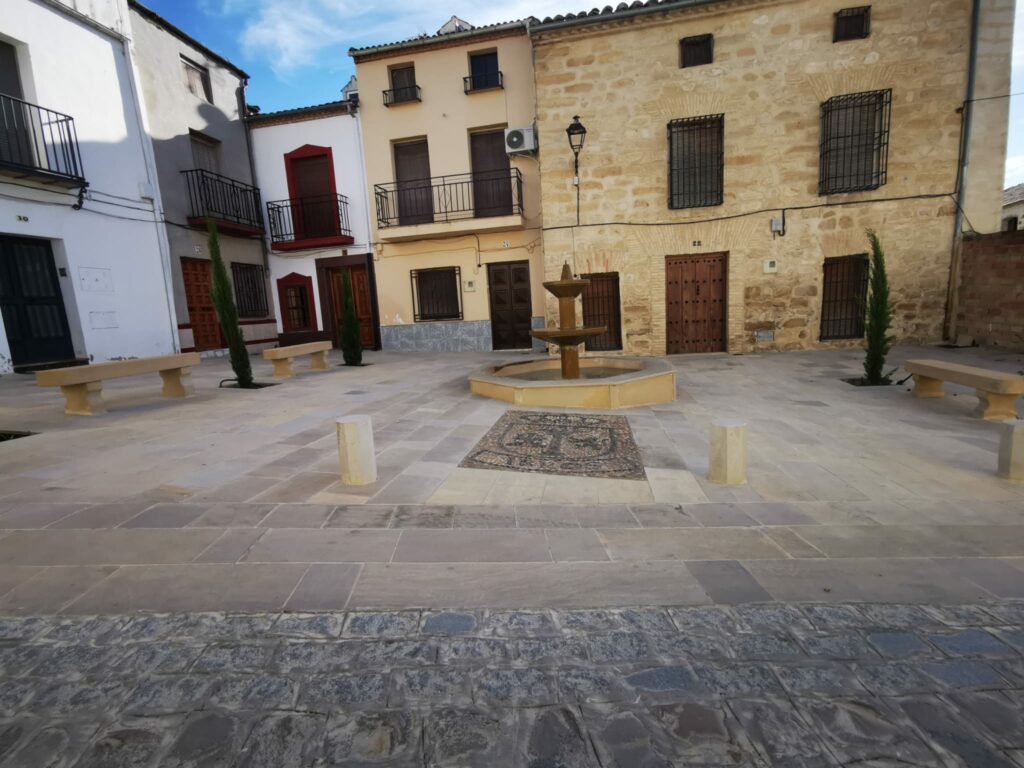Plaza Virgen de los Remedios 2